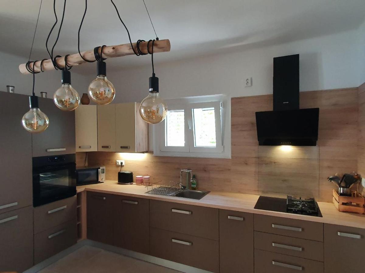 Sidus Maris, Spacious Seaside Apartment With Free Parking Martinscica  Luaran gambar