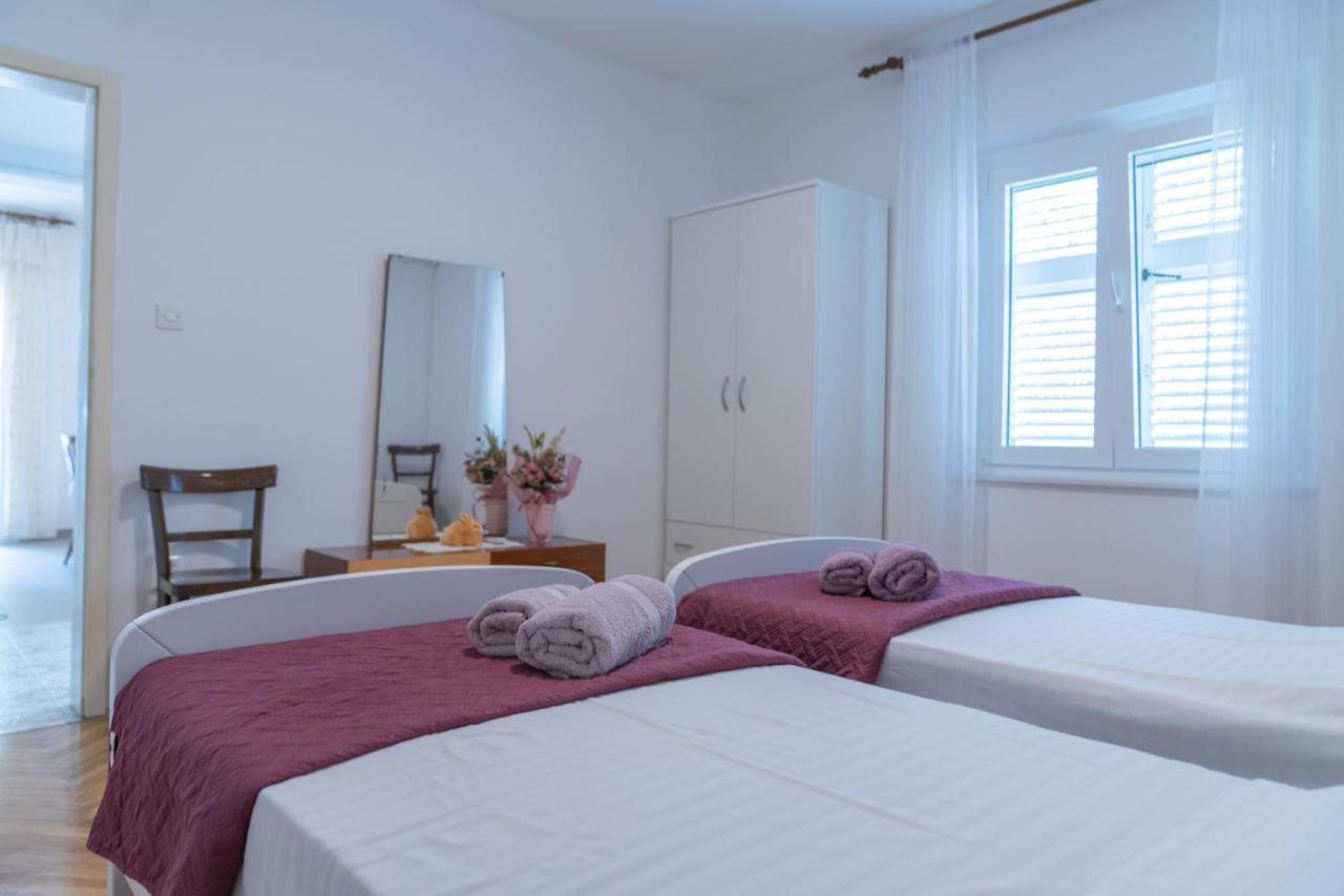 Sidus Maris, Spacious Seaside Apartment With Free Parking Martinscica  Luaran gambar